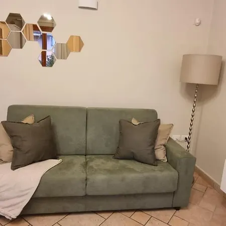 Hoya דירה סירמיונה